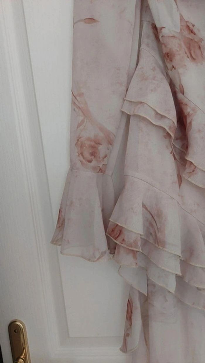 Robe voilage taille 1 (XS)
Montllalla - photo numéro 15