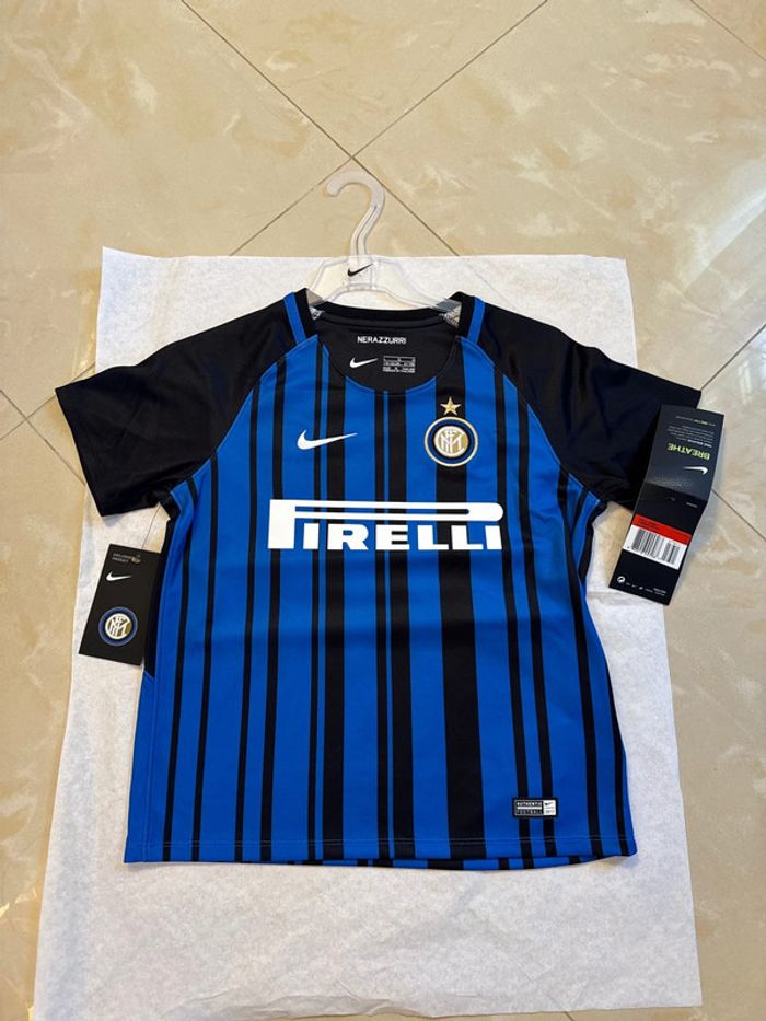 Tenue de foot Nike équipe Inter Milan taille 6/7 ans authentique neuf - photo numéro 2
