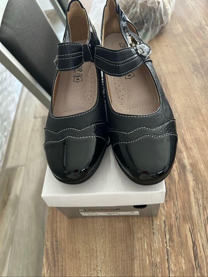 Chaussure confort neuve