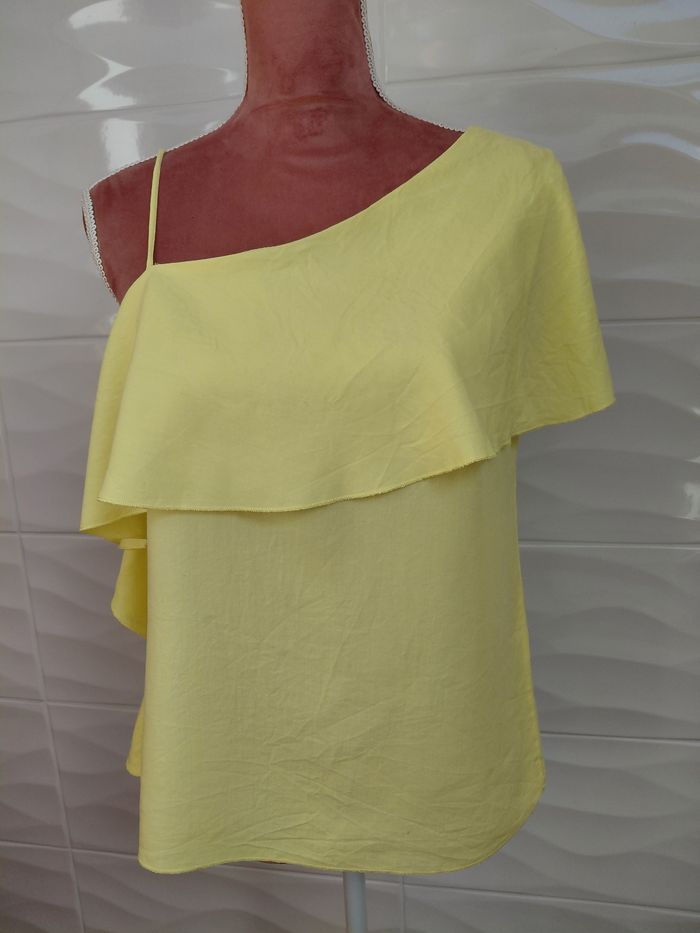 Top asymétrique jaune citron
