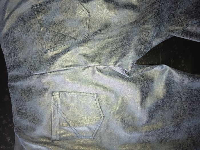 2 pantalons - photo numéro 3