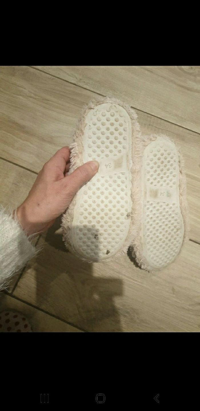 Chaussons peluches fille 34 - photo numéro 4