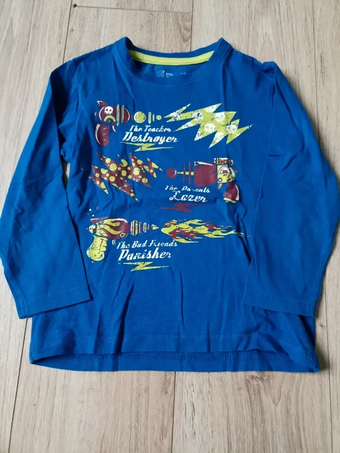 T-shirt bleu manches longues