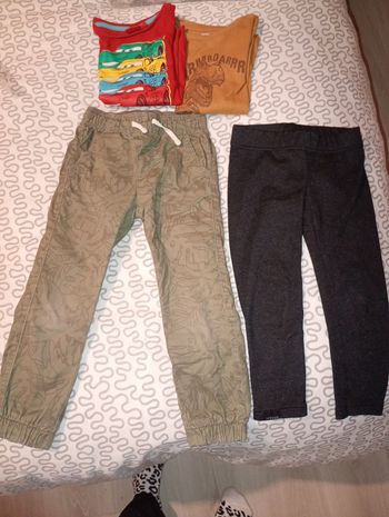 Lot vêtements 4 ans