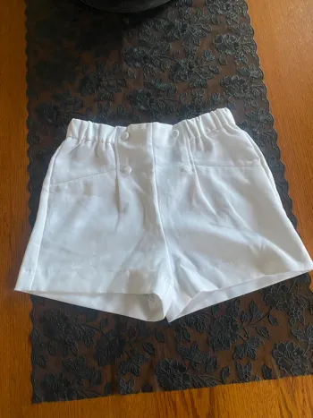 Short neuf