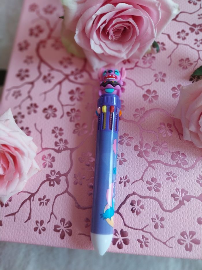 Stylos 10 couleurs stitch