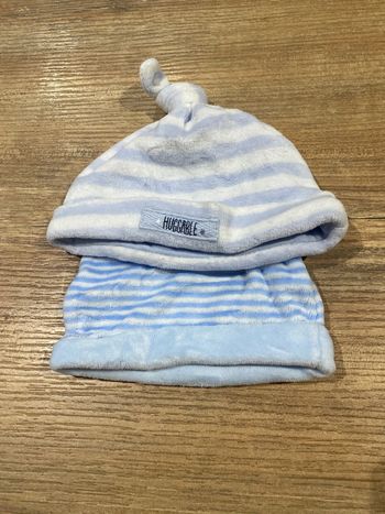 Lot 2 bonnets naissance