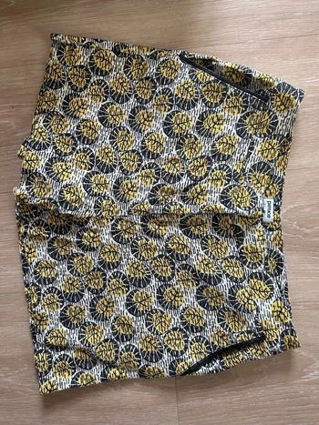 Short taille haute imprimé jaune