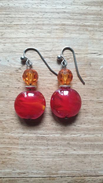 Accessoire de mode bijou fantaisie boucles d'oreilles rouge orange