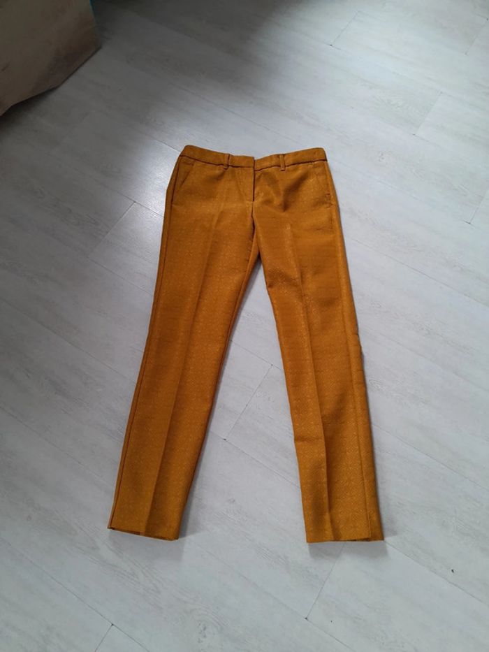 Très beau pantalon chino intred