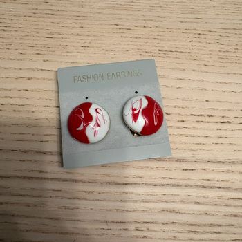 Boucles d’oreilles à clips • rouge & blanc • neuves 🌿