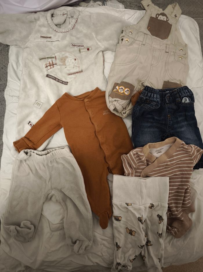 Lot vêtements naissance (0/1mois)