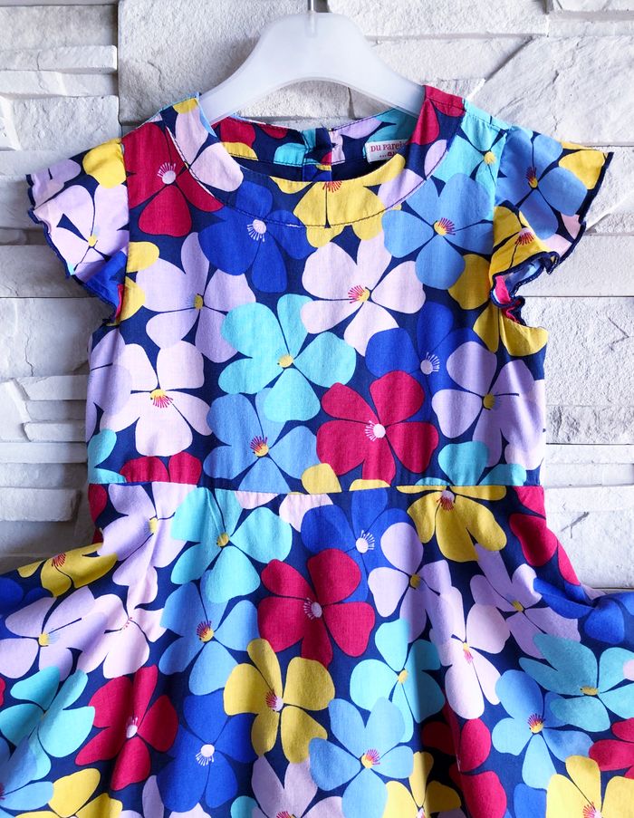 DPAM - ROBE FILLE STYLE PATINEUSE MOTIF FLEURS & VOLANTS AUX MANCHES 3A - photo numéro 3