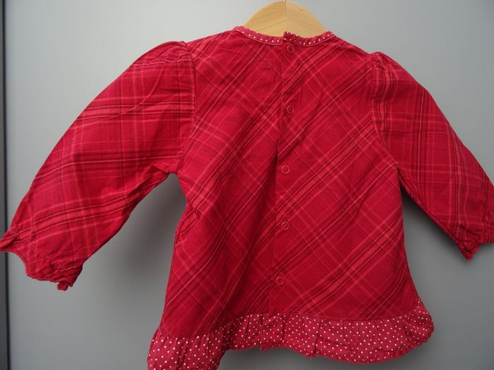 Blouse rouge manches longues 6 mois - photo numéro 2