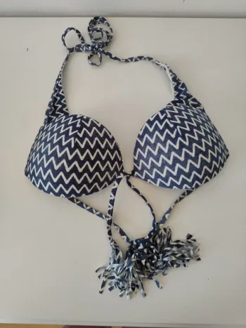 Haut de bikini