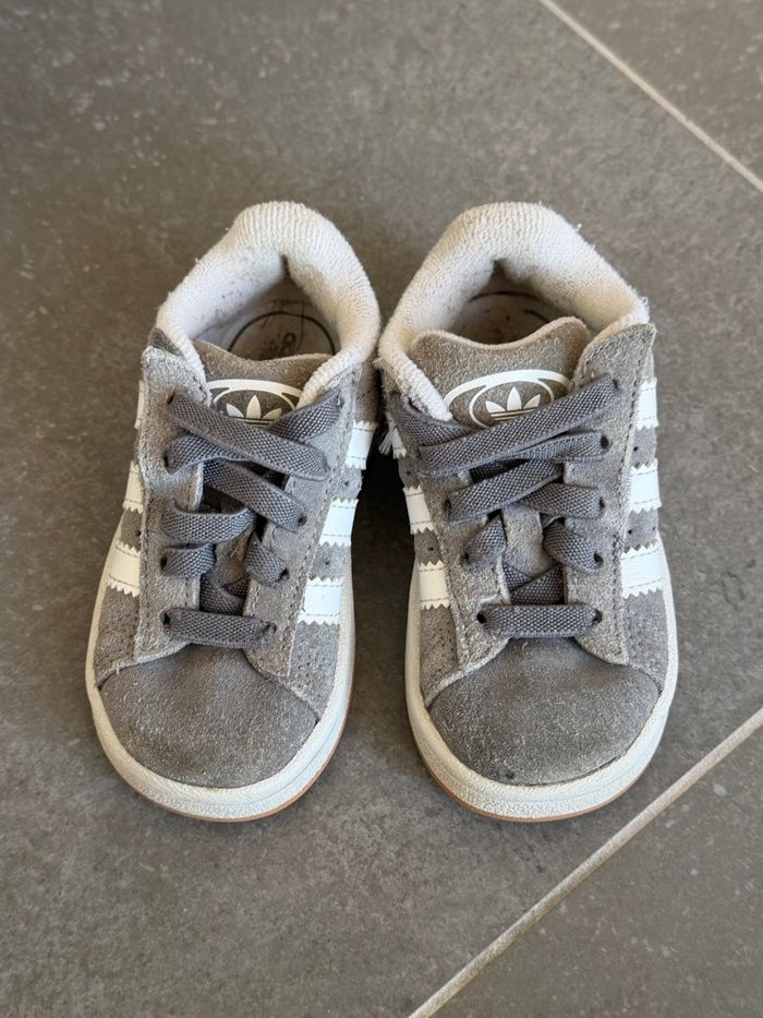 Basket enfants adidas campus