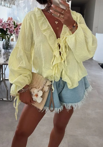 Blouse à Volants