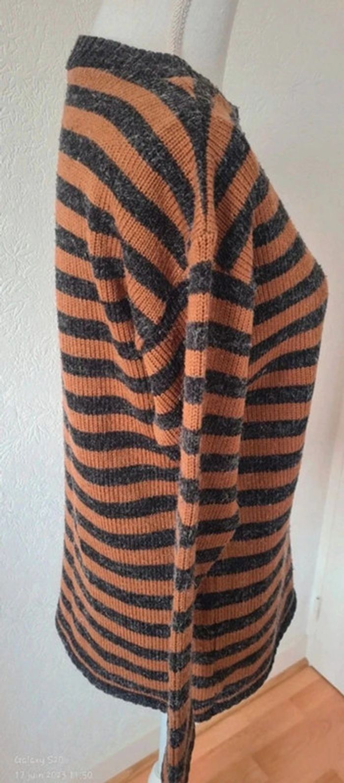 Pull mi long à rayures - photo numéro 4