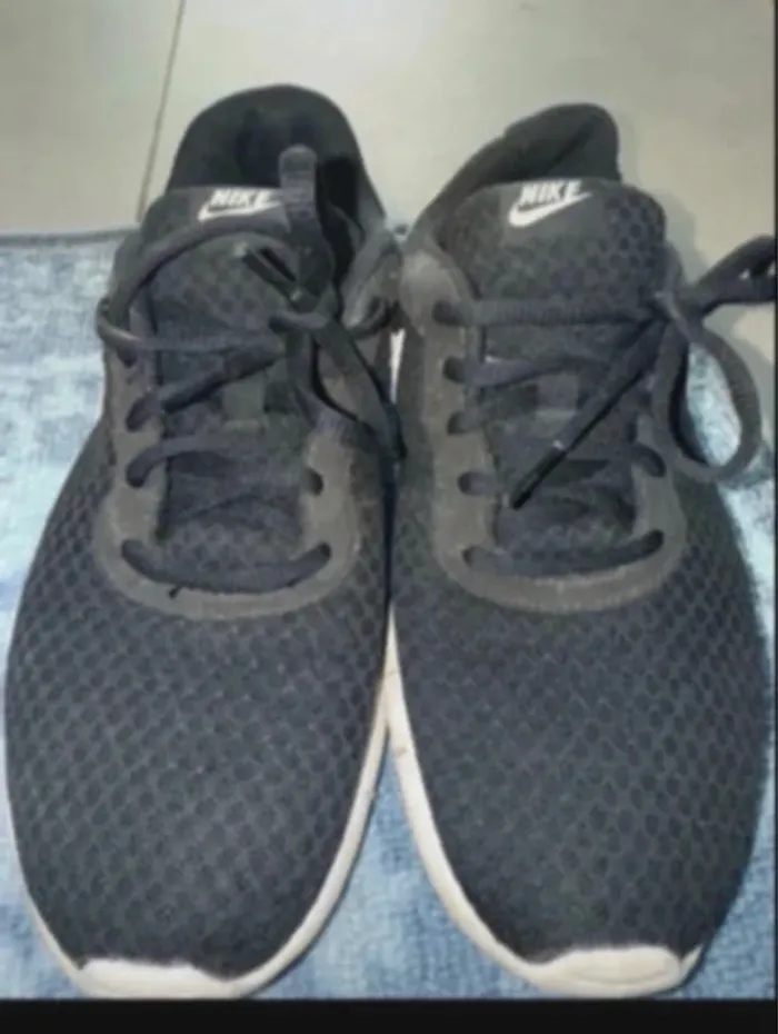 Basket femme nike taille 36 bonne etat