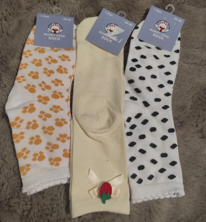 Coffret Noël lot 3 paires de chaussettes 35-40 neuves - photo numéro 4