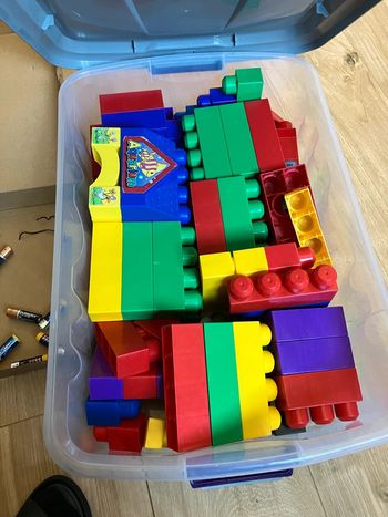 Mega blocks