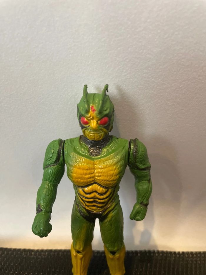 Figurine articulée Kamen rider Shin 10cm Bandai Toei vintage 1993 - photo numéro 2