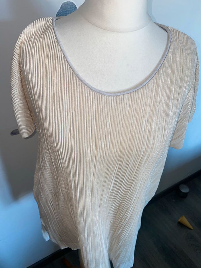 Vintage Zara T-shirt brillante taille M - photo numéro 3