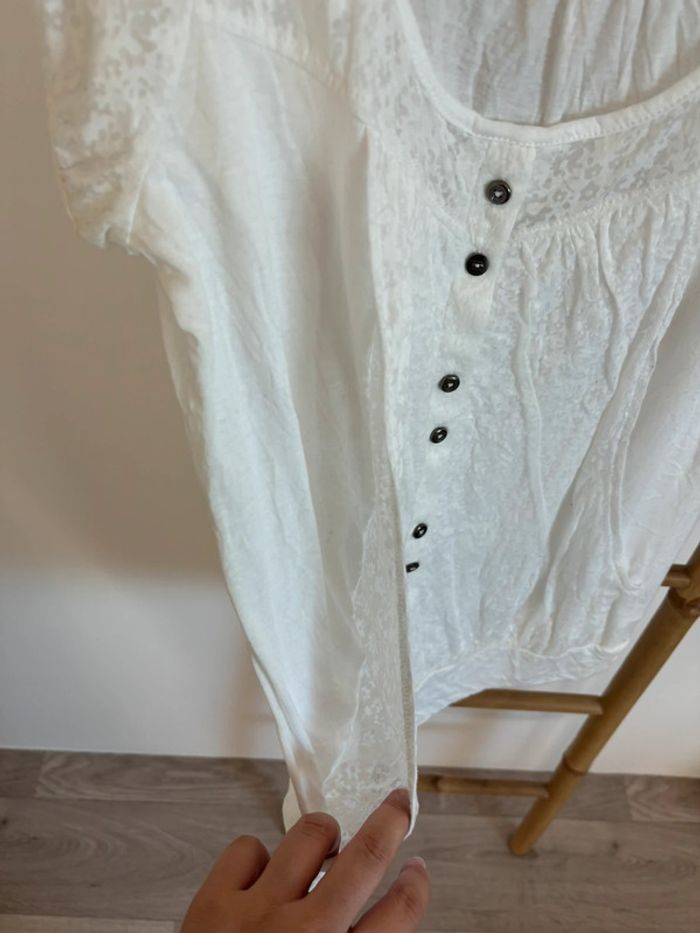 Haut blanc - photo numéro 4