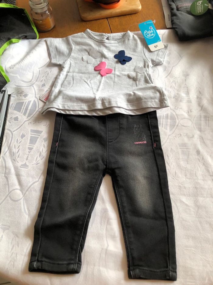 Ensemble fille neuf 3 mois pantalon et tee shirt