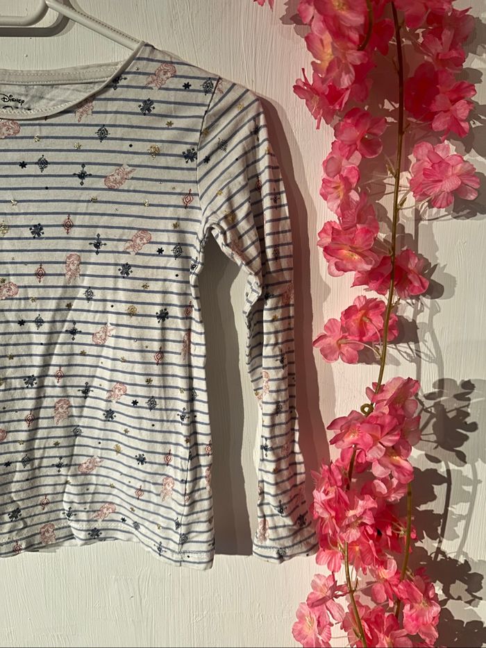 T-shirt manche longue Disney taille 5-6 ans - photo numéro 2
