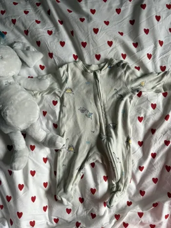 Pyjama ouverture facile taille 1 mois