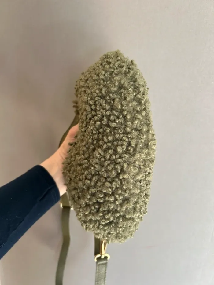 Made in italy sac banane en mouton vert kaki avec 2 bandoulière - photo numéro 10