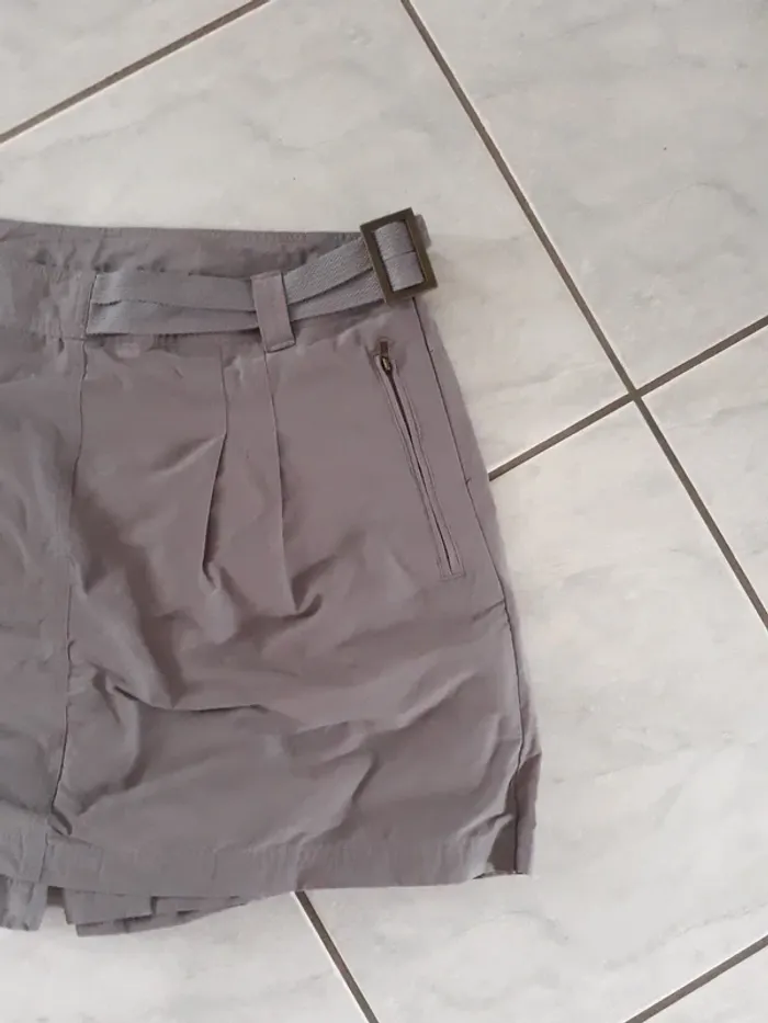 Jupe short 42 - photo numéro 3