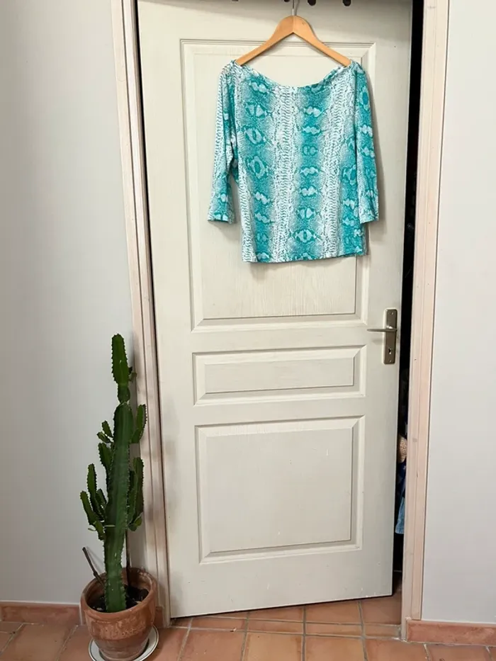 Top Ventilo XL 100% Lin , matière souple, motif python bleu turquoise - photo numéro 4