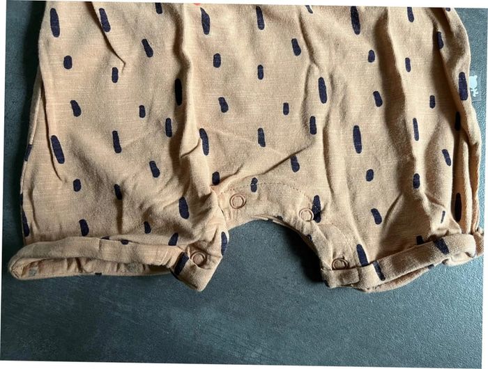 Combishort pyjama short Petit Béguin taille 9 mois - photo numéro 2
