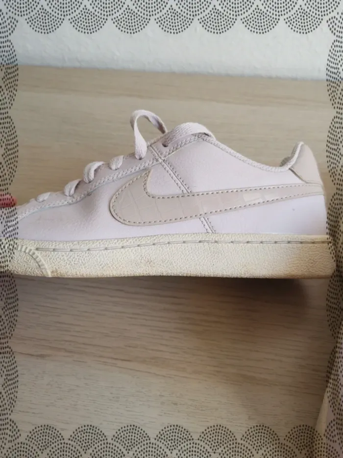 Baskets Nike pointure 36,5 - photo numéro 6