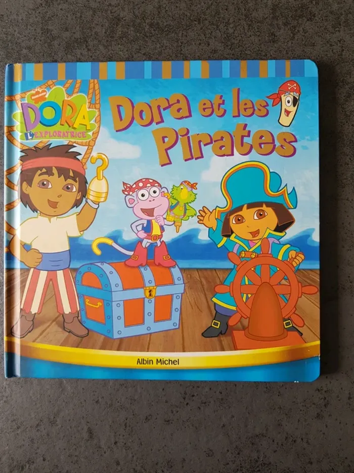 Livre Dora et les pirates
