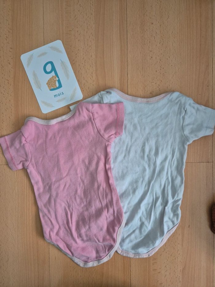 Lot 2 bodies MC 9 mois - photo numéro 2