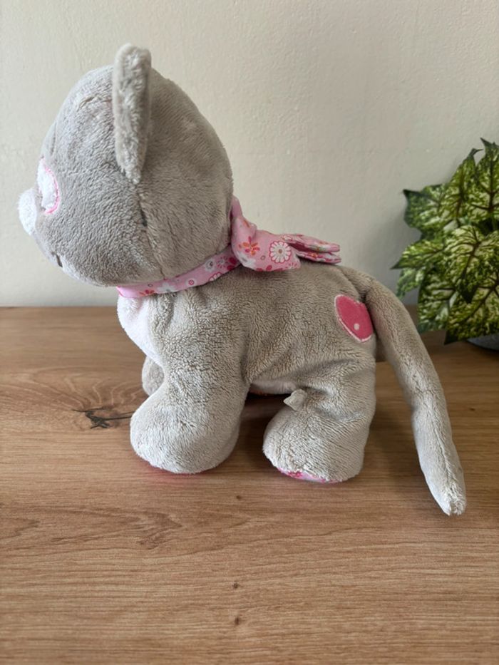 Doudou peluche chat gris noeud rose fleurs cœurs noukies - photo numéro 3