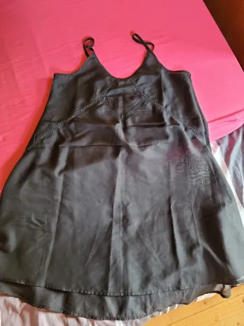 Robe courte de plage