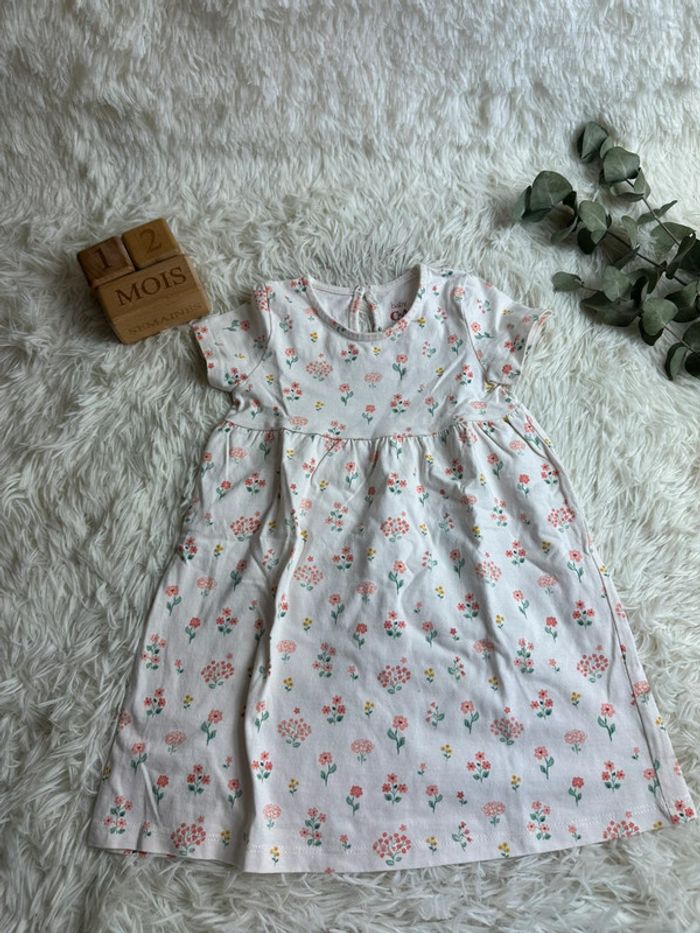 Robe fleurie C&A taille 12-18 mois