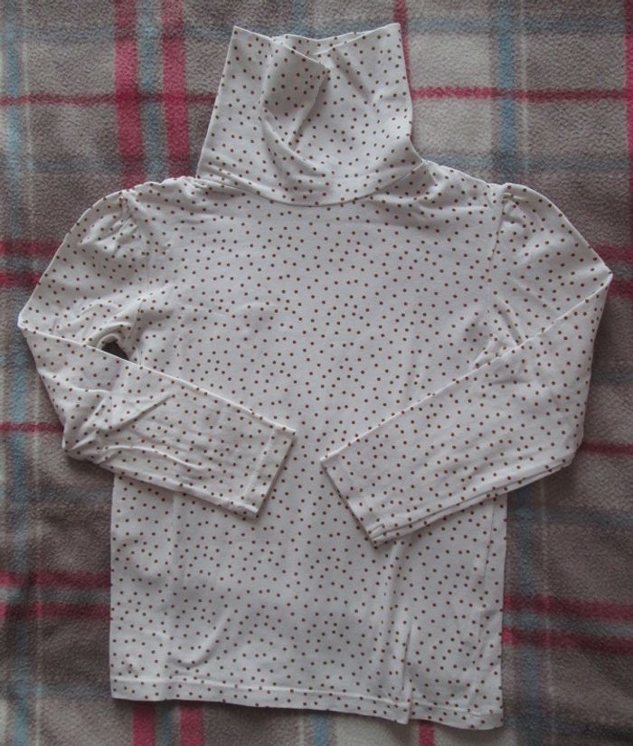 Maillot blanc col roulé neuf TAO 5 ans