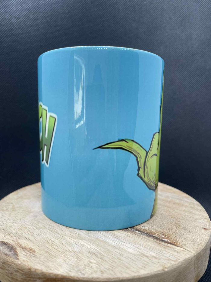 💚Mug Le Grinch – Ajoute une touche d’humour grincheux à ton hiver - photo numéro 3