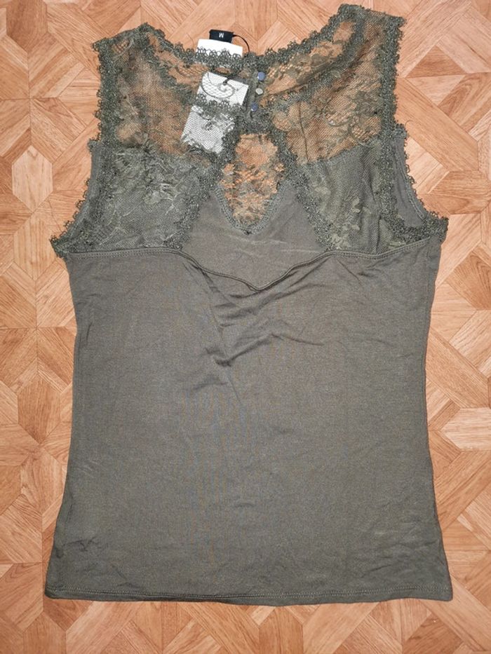 Debardeur taille m neuf - photo numéro 2