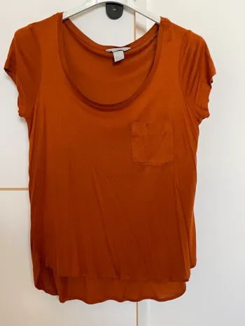 T-shirt orange