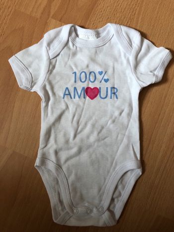 Joli body MC blanc T. 3 mois/60 cm bébé mixte neuf