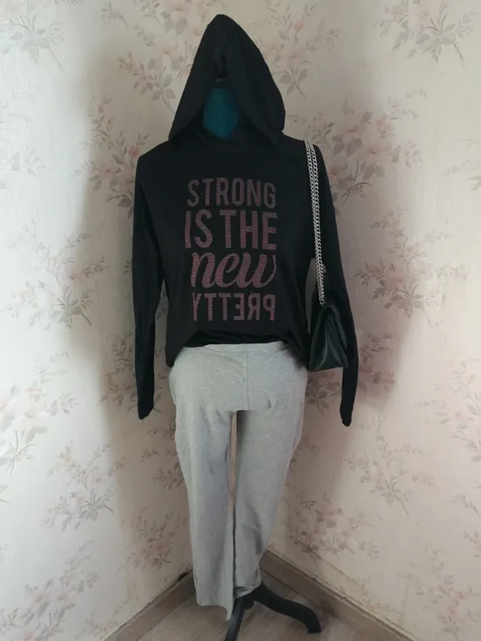Sweat à capuche fin noir de sport avec message et lien à nouer / crivit / (L) - photo numéro 2
