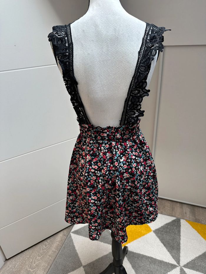 Jupe Shein avec bretelles en dentelle Taille XS - photo numéro 2