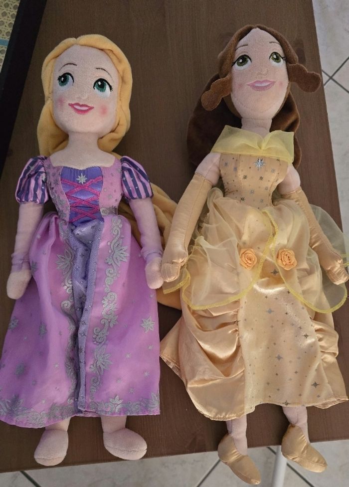 🤩🩷⚘️Poupées peluches , disneyland paris belle et raiponce (ferme) 🩷🤩⚘️ - photo numéro 2