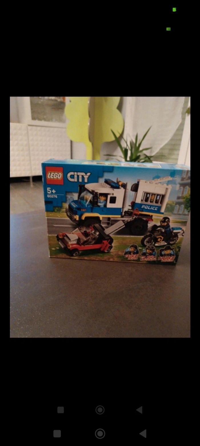 Lego City 60276
complet - photo numéro 2